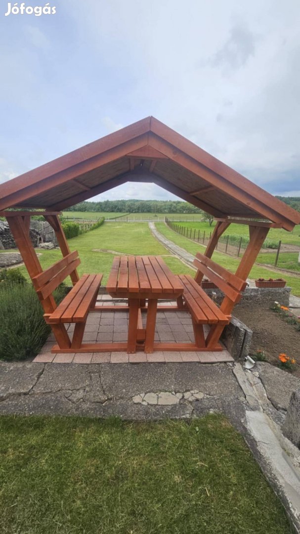 Ne tetős fa kerti bútor pavilon