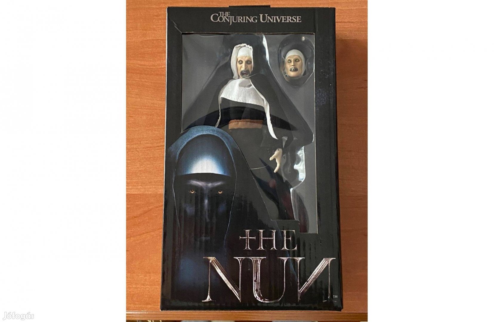 Neca The Nun Conjuring ( Az Apáca) Valak szövetruhás Figura !