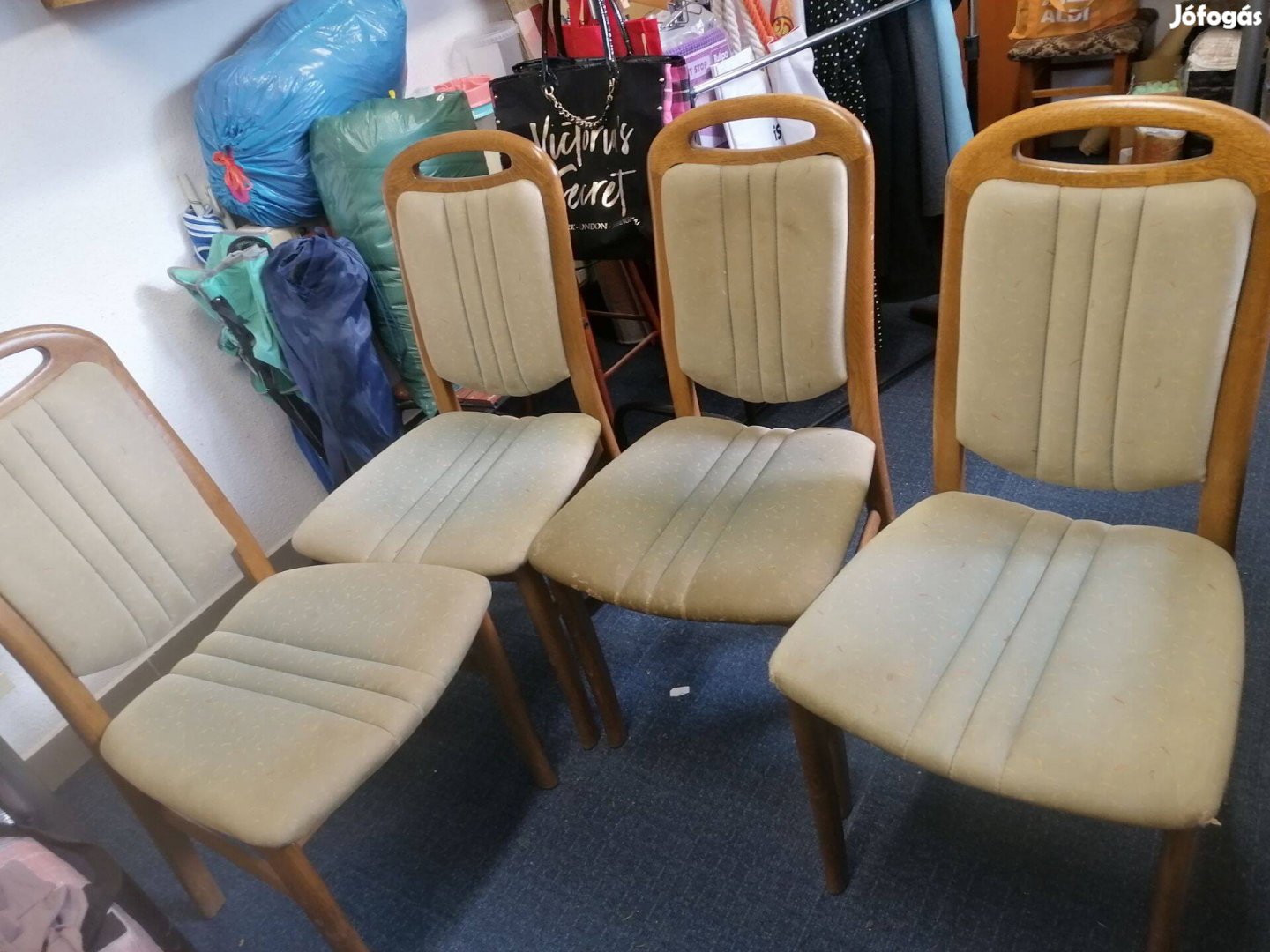 Négy db minőségi, az RS-ben vásárolt szék eladó!