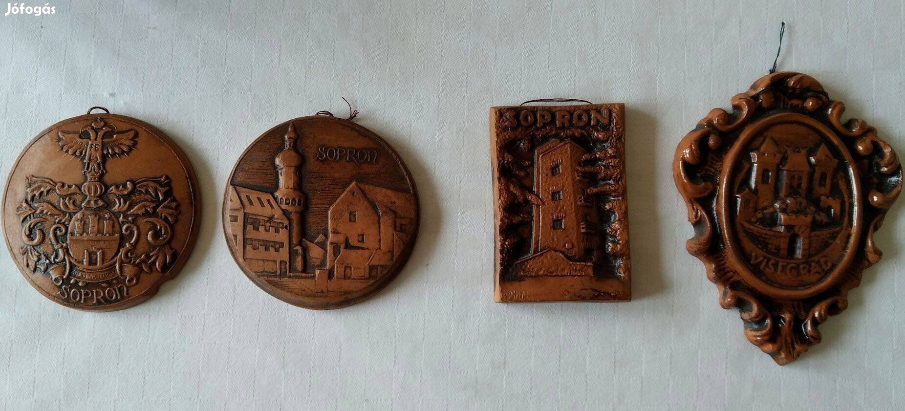 Négy kisebb plakett 20260404