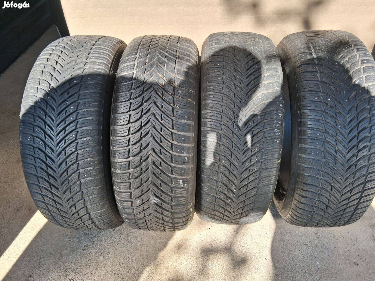 Négyévszakos gumi 205/55 R16