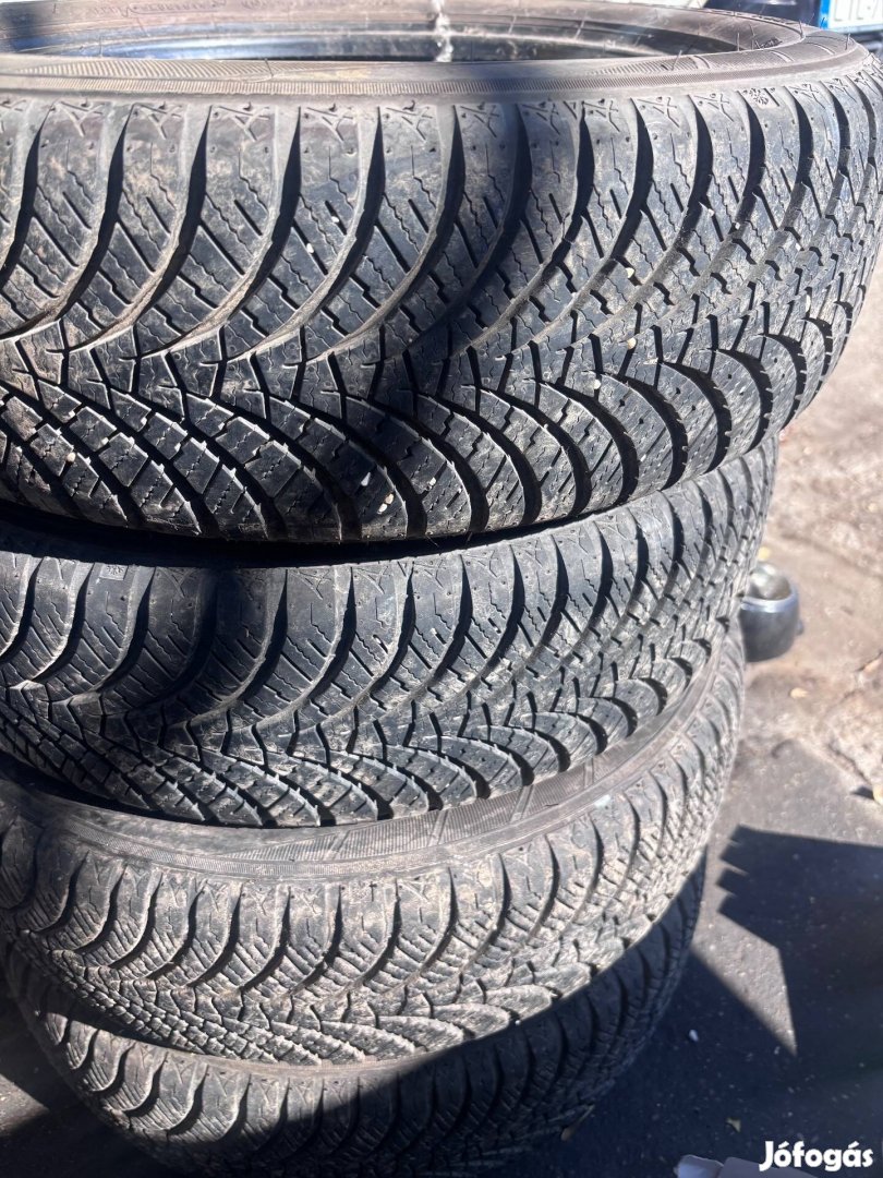 Négyévszakos gumi falken 165/60r15