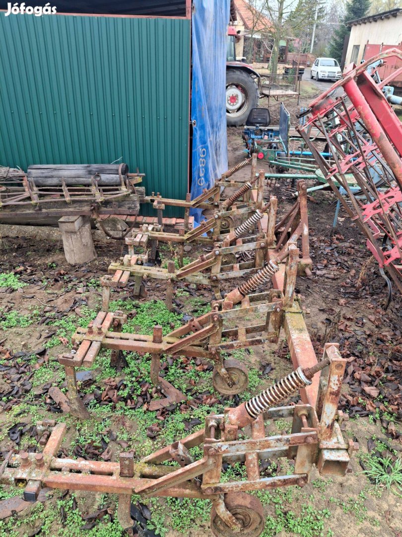 Négysoros kultivátor