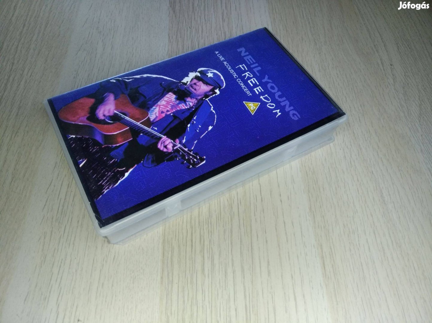 Neil Young - Freedom (A Live Acoustic Concert) VHS Kazetta