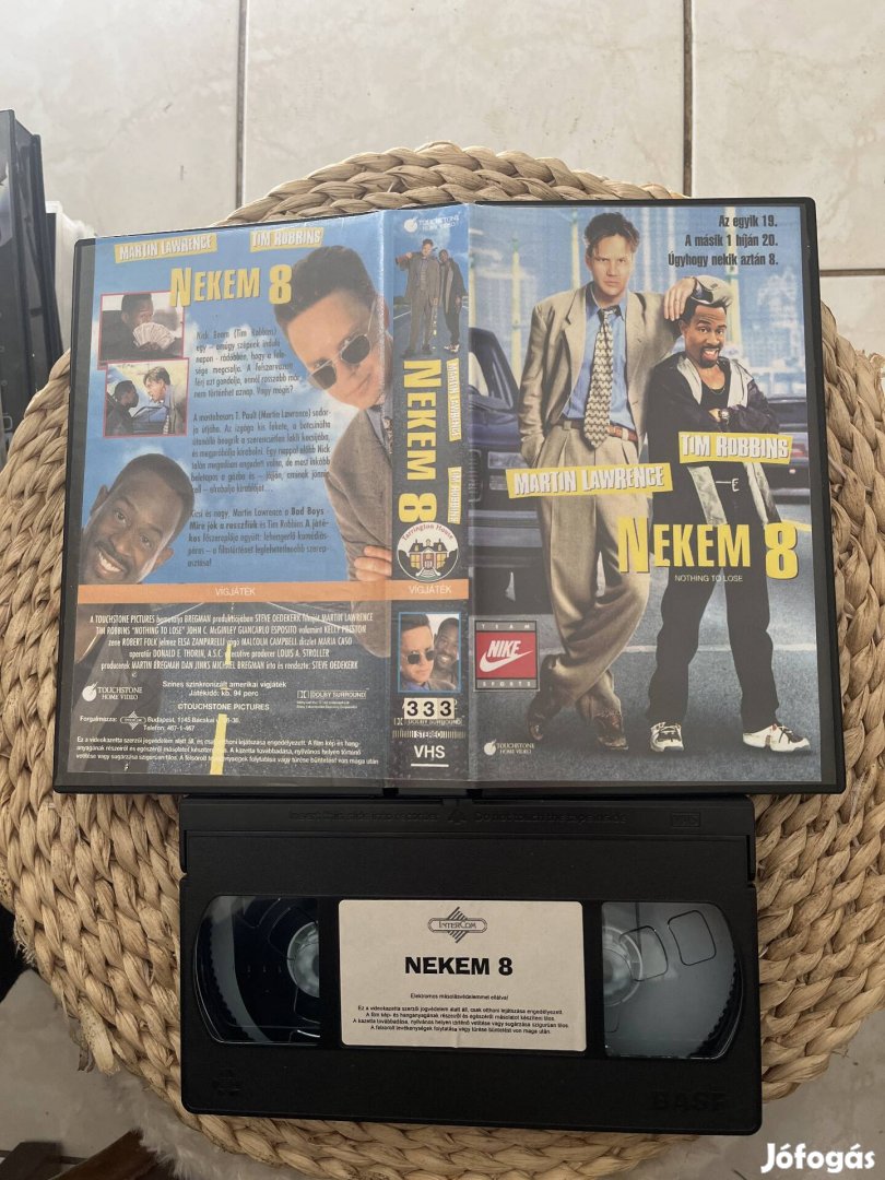 Nekem 8 vhs.    