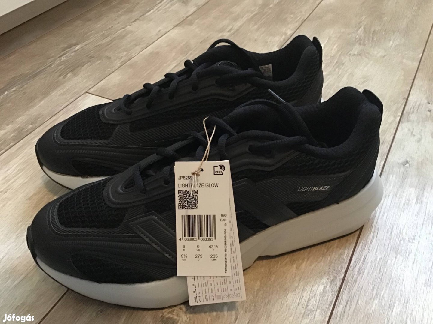 Nem postázom új Adidas lightblaze glow 43 13 sportcipő eladó