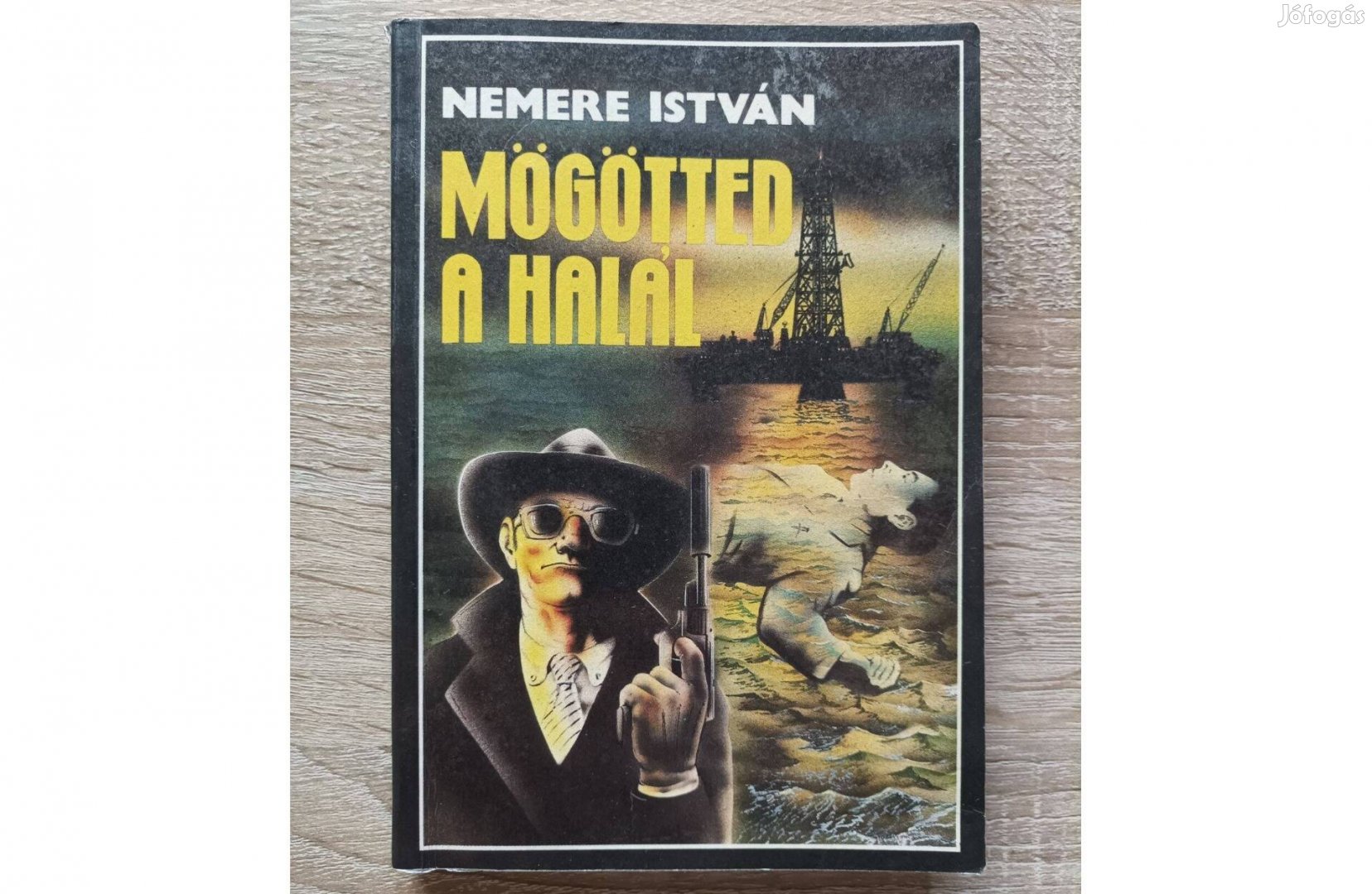 Nemere István: Mögötted a halál