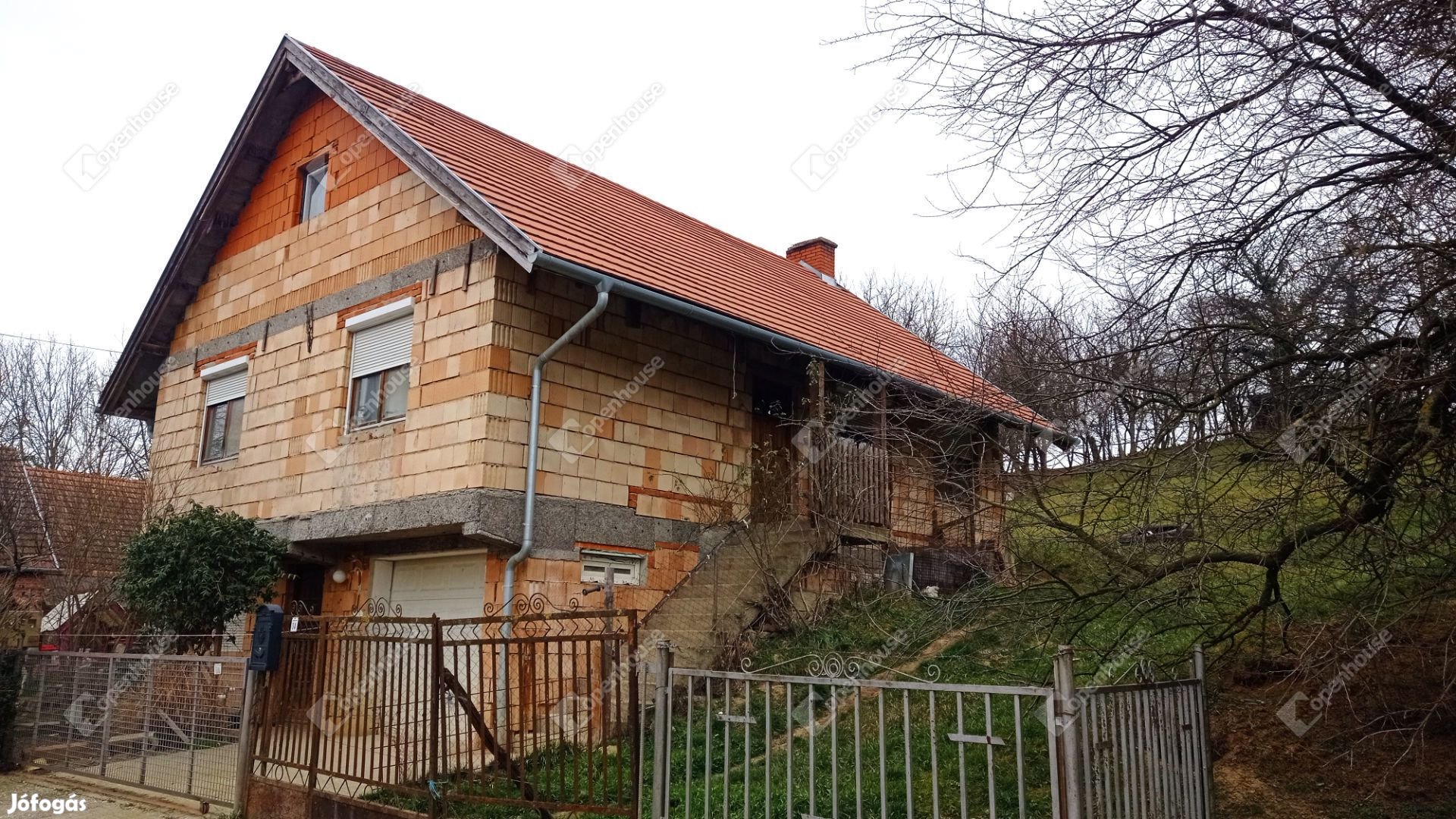 Nemesszentandrási eladó 153 nm-es ház