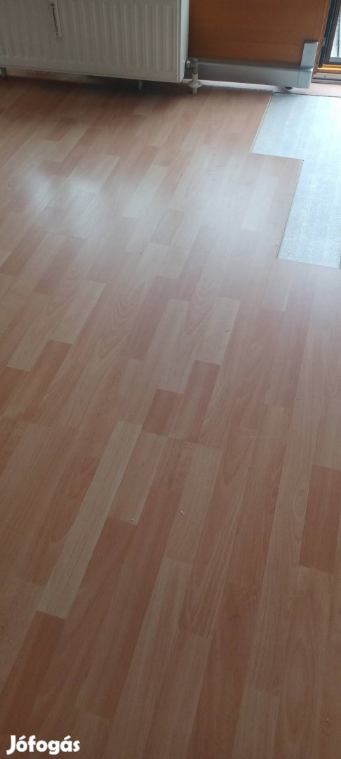 Német 7 mmes használt laminált padlo elado