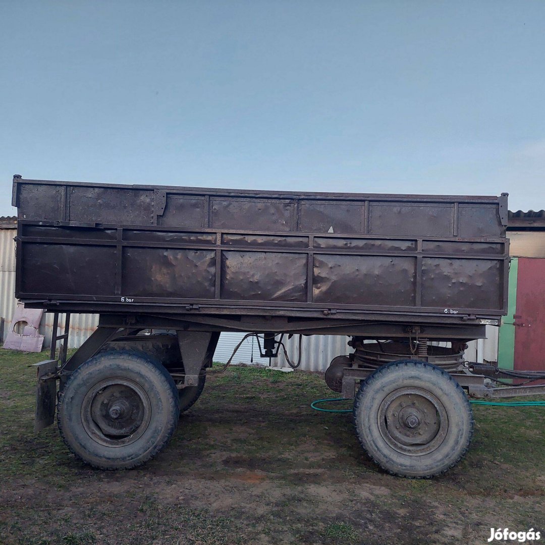 Német Pótkocsi eladó