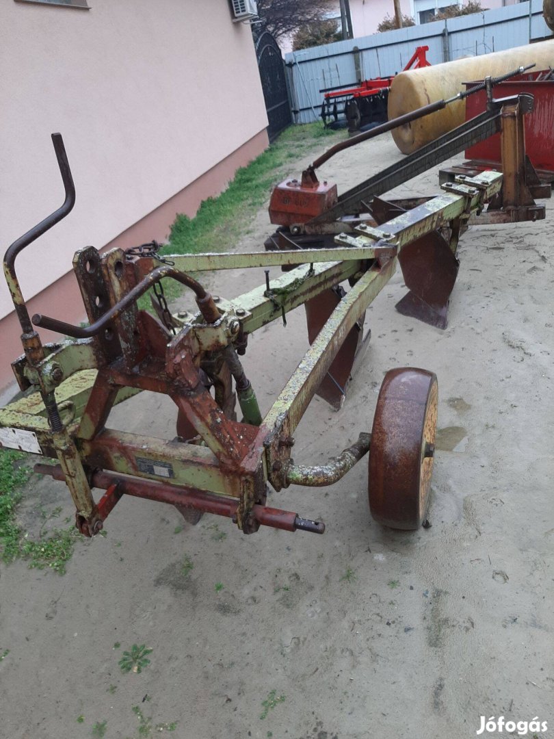 Német b-125-ös három fejes eke jó állapotban eladó fix áron