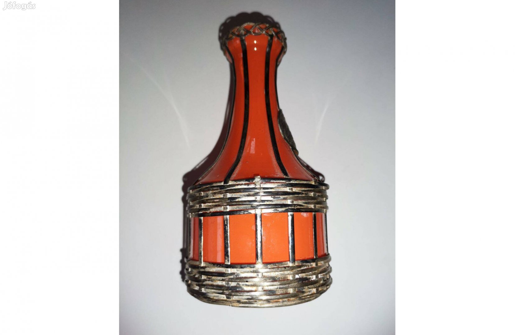 Német fémkeretes antik narancssárga üvegváza