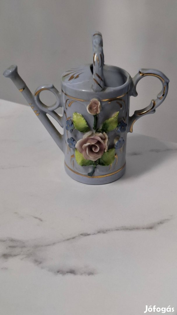 Német porcelán kanna