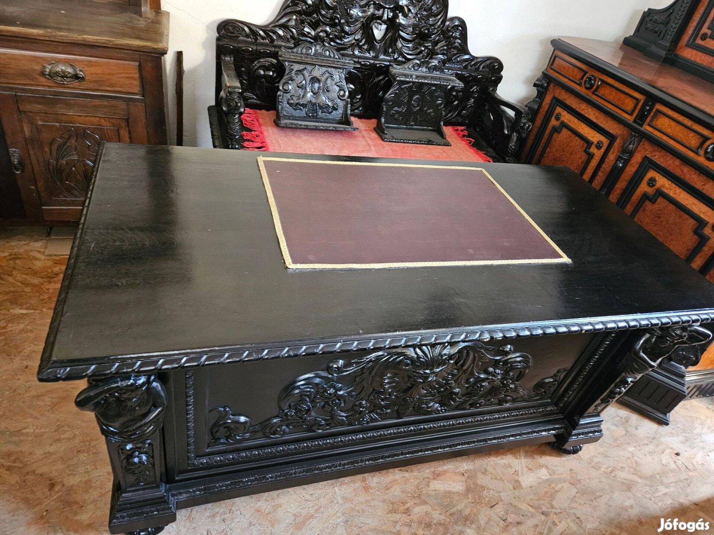 Neo-renesans íróasztal