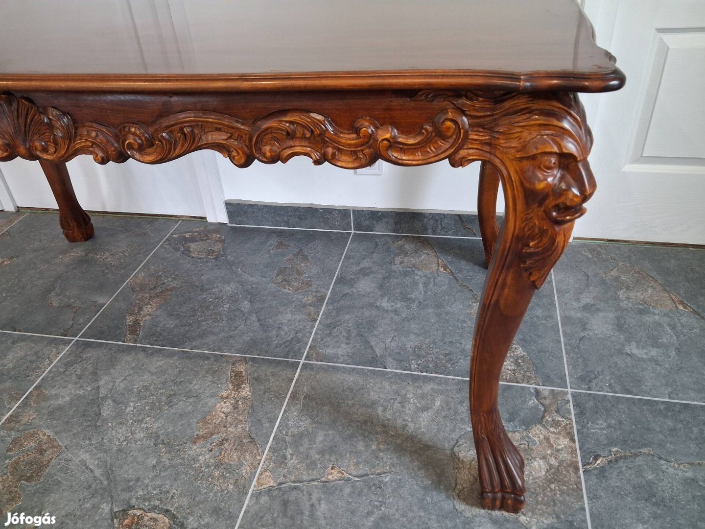 Neobarokk étkező asztal 