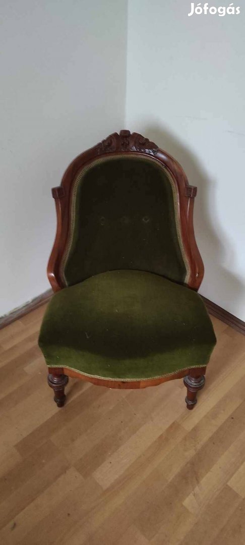 Neobarokk kisasszony szék