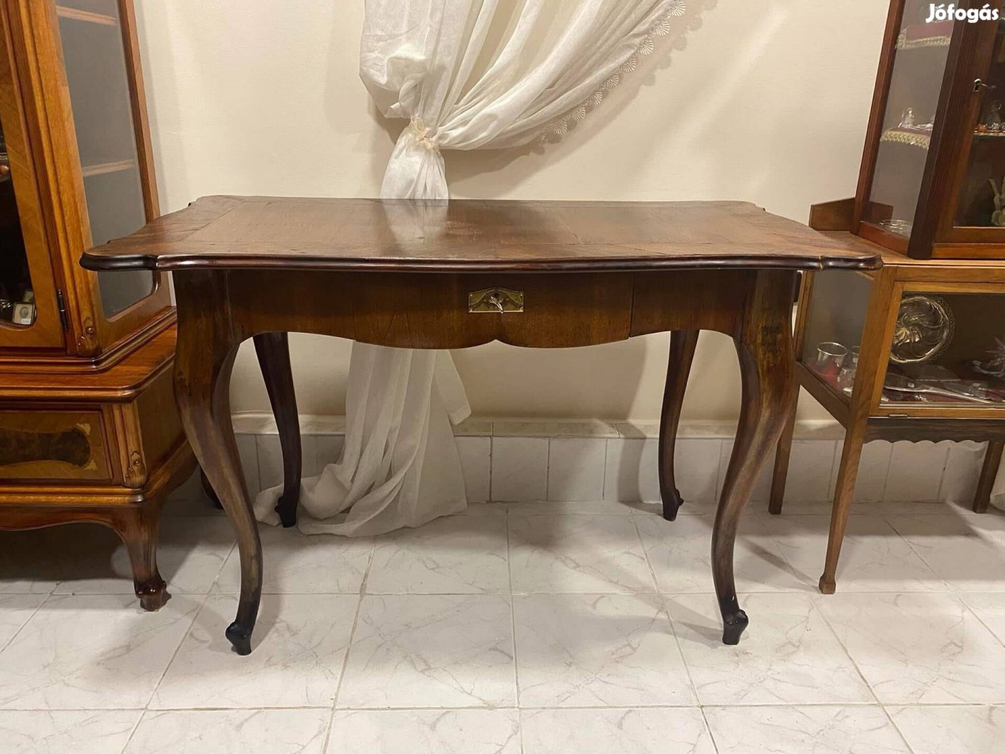 Neobarokk női íróasztal