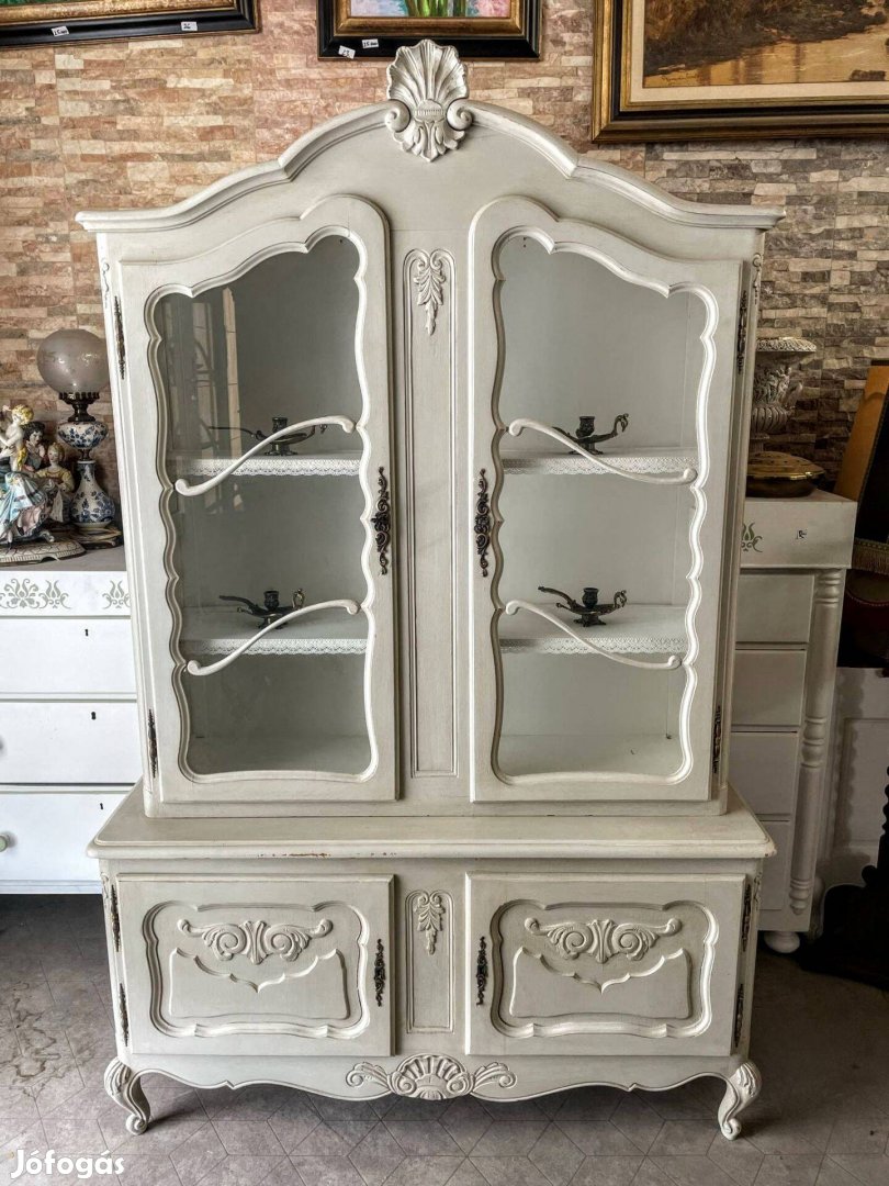 Neobarokk provence vitrin 1