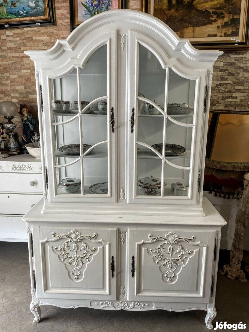 Neobarokk provence vitrin