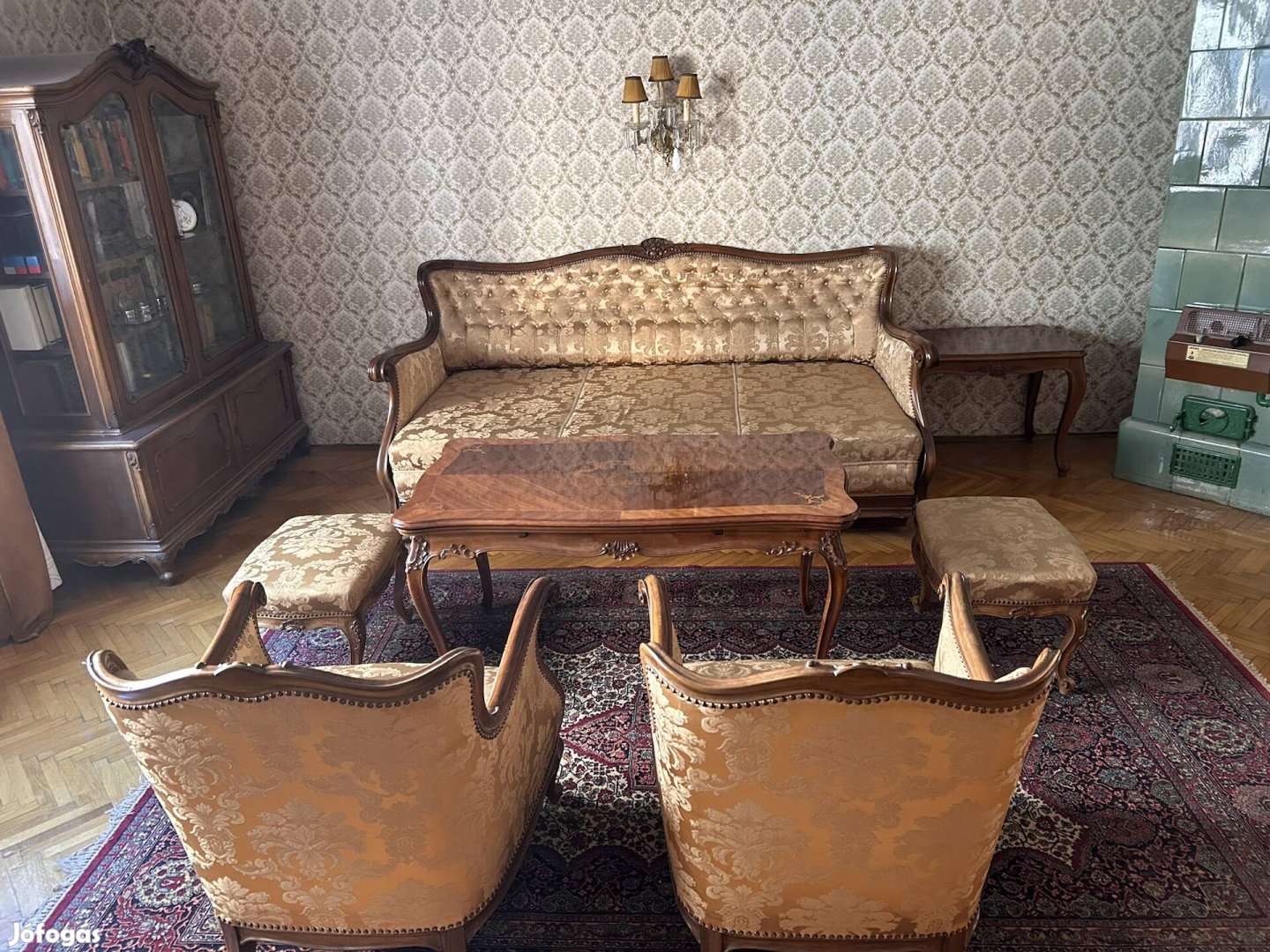 Neobarokk stílbutor kanapé, fotelek, asztal