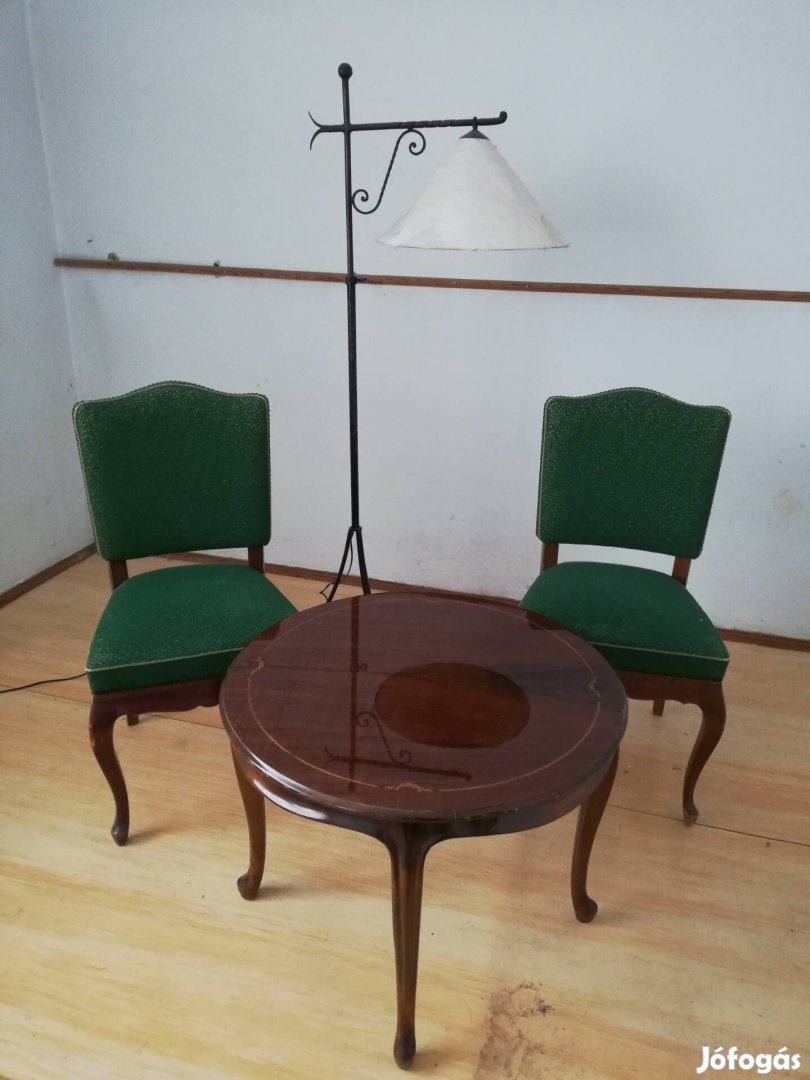 Neobarokk székek 2db