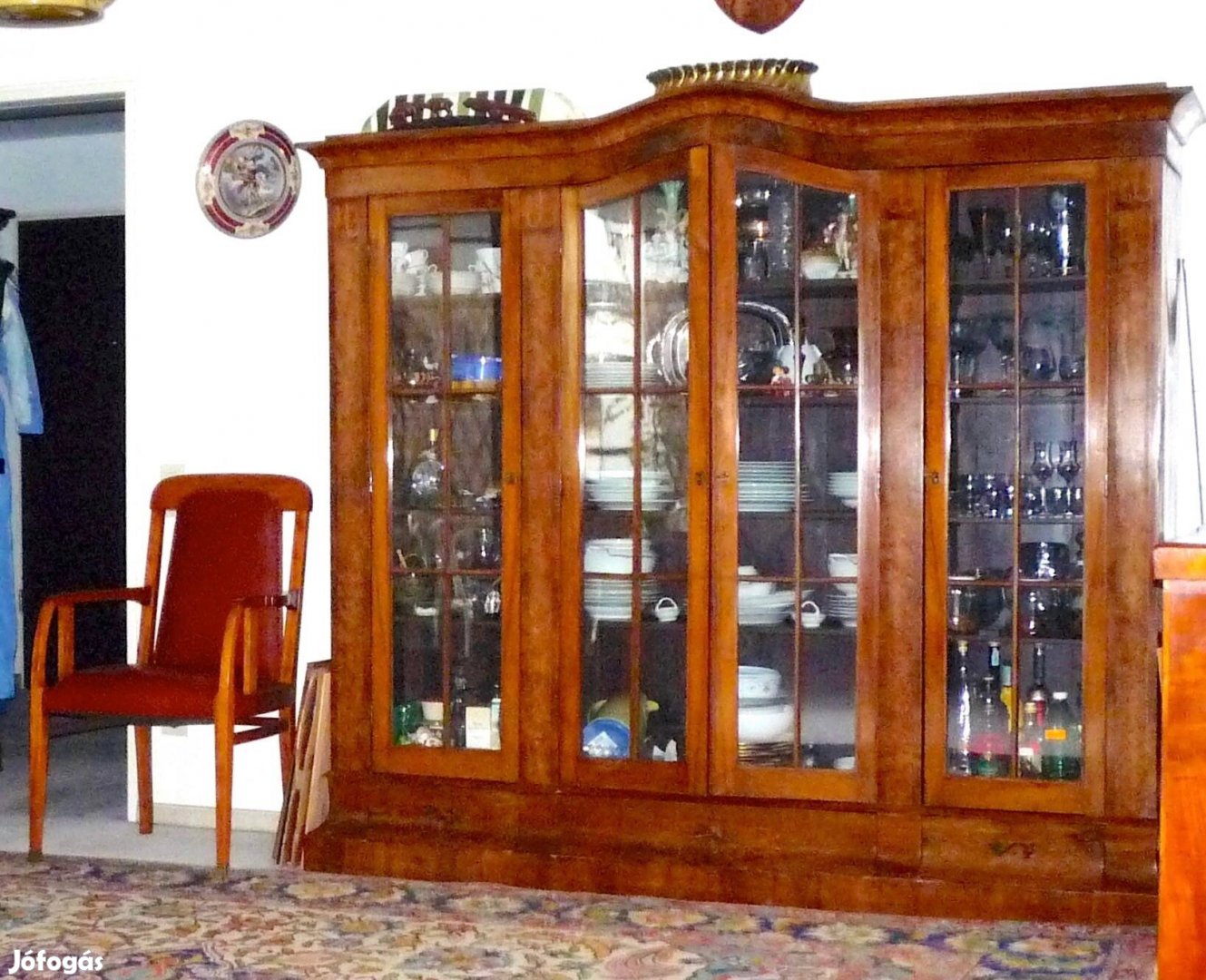 Neobarokk üveges intarziás szekrény 1800-as évek vége