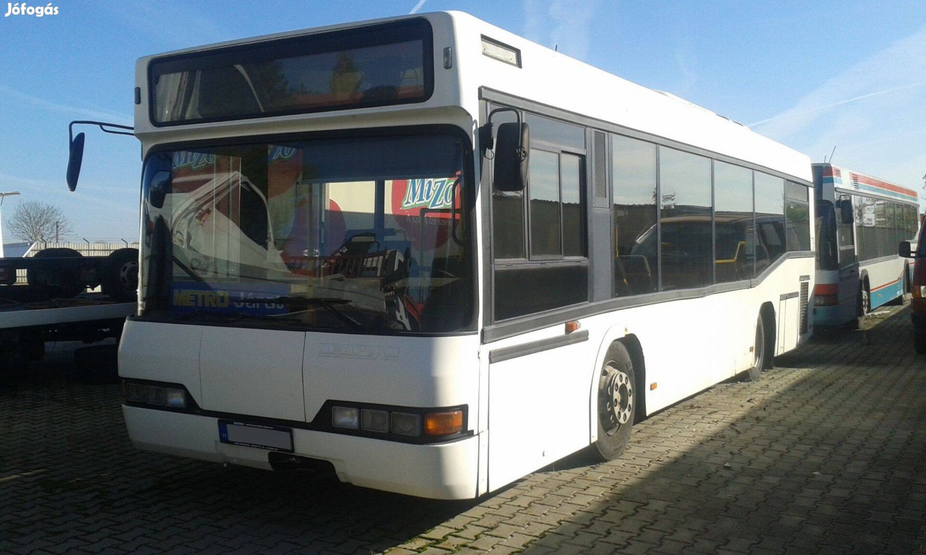 Neoplan 4009 bontódik, alkatrész, bontás, bontott