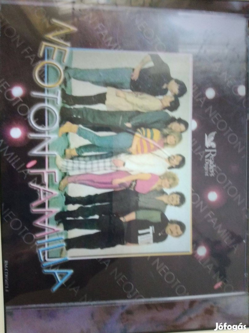 Neoton Família