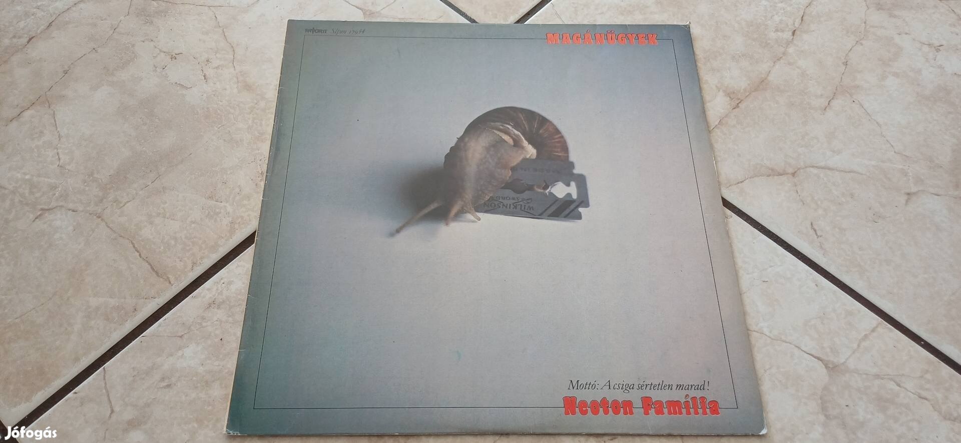 Neoton Família Magánügyek bakelit hanglemez