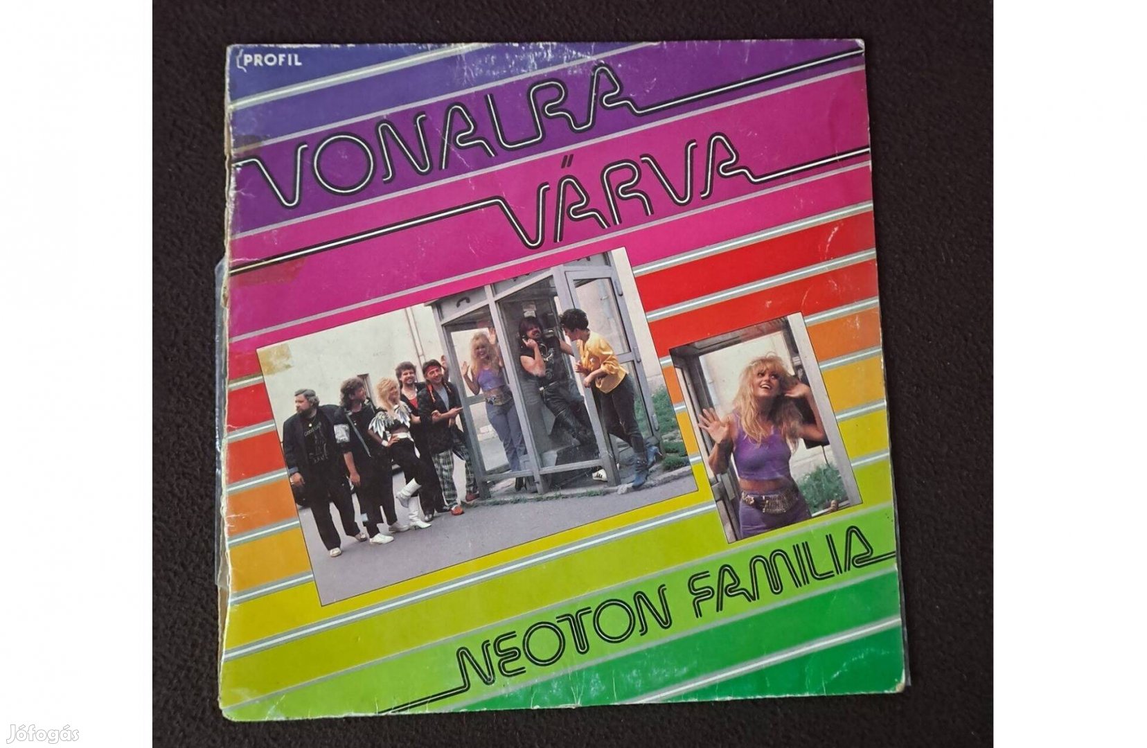 Neoton Família - Vonalra Várva LP