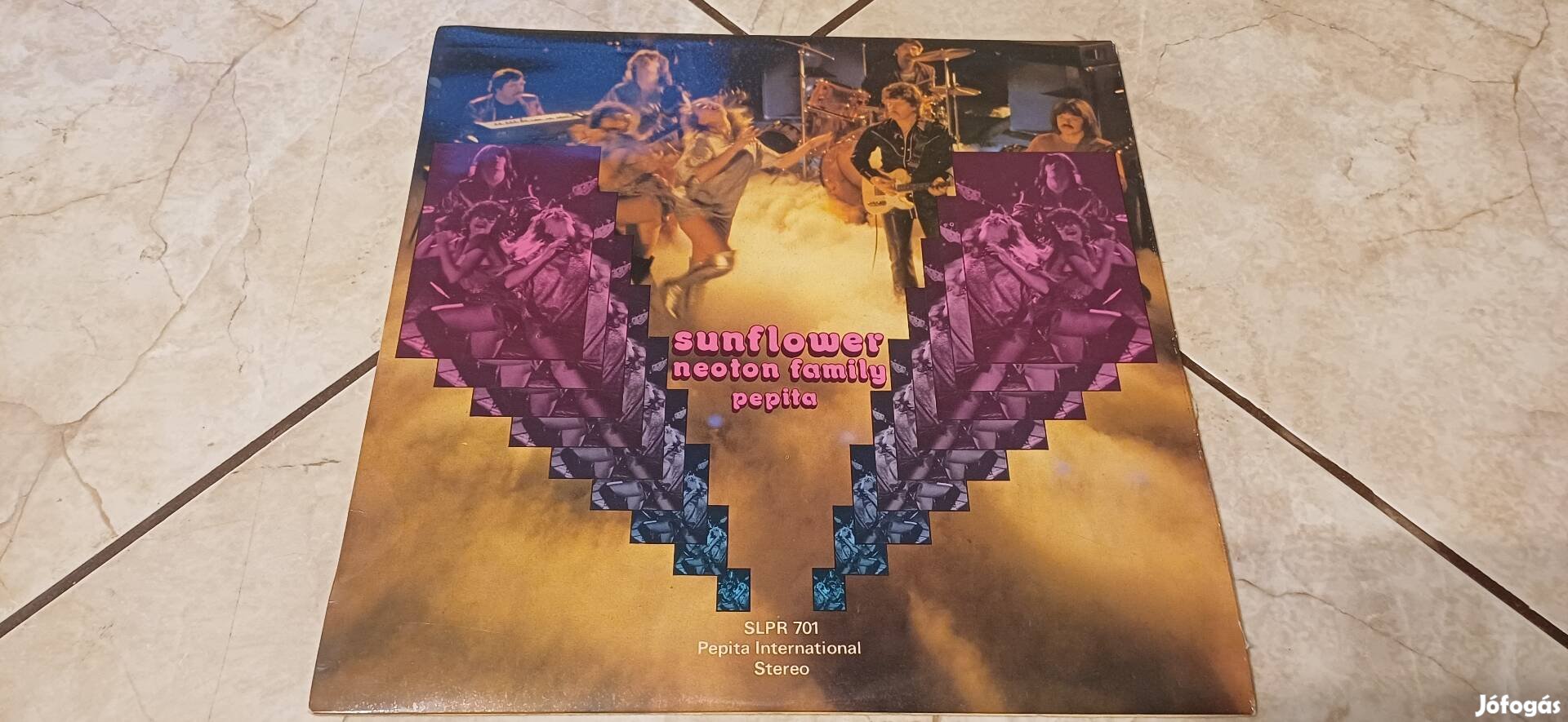 Neoton Família bakelit hanglemez