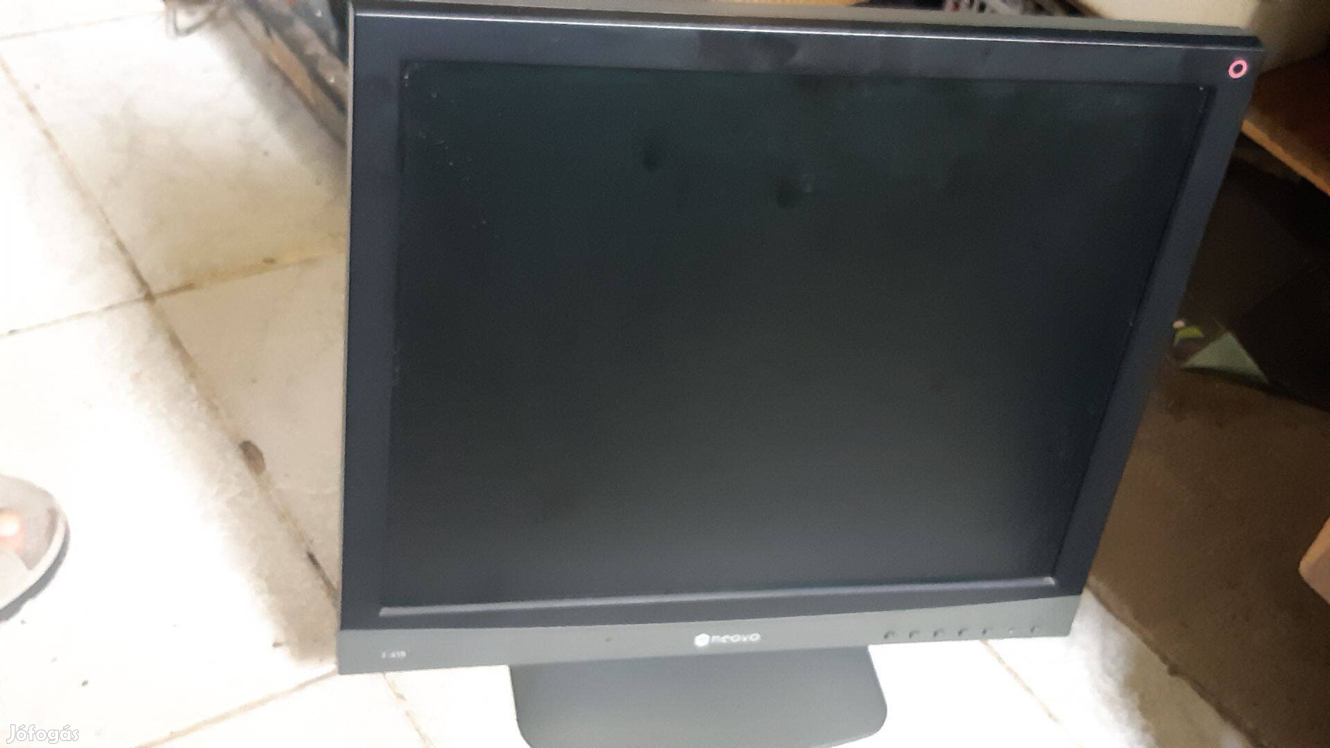 Neovo F-419 monitor 19" működő