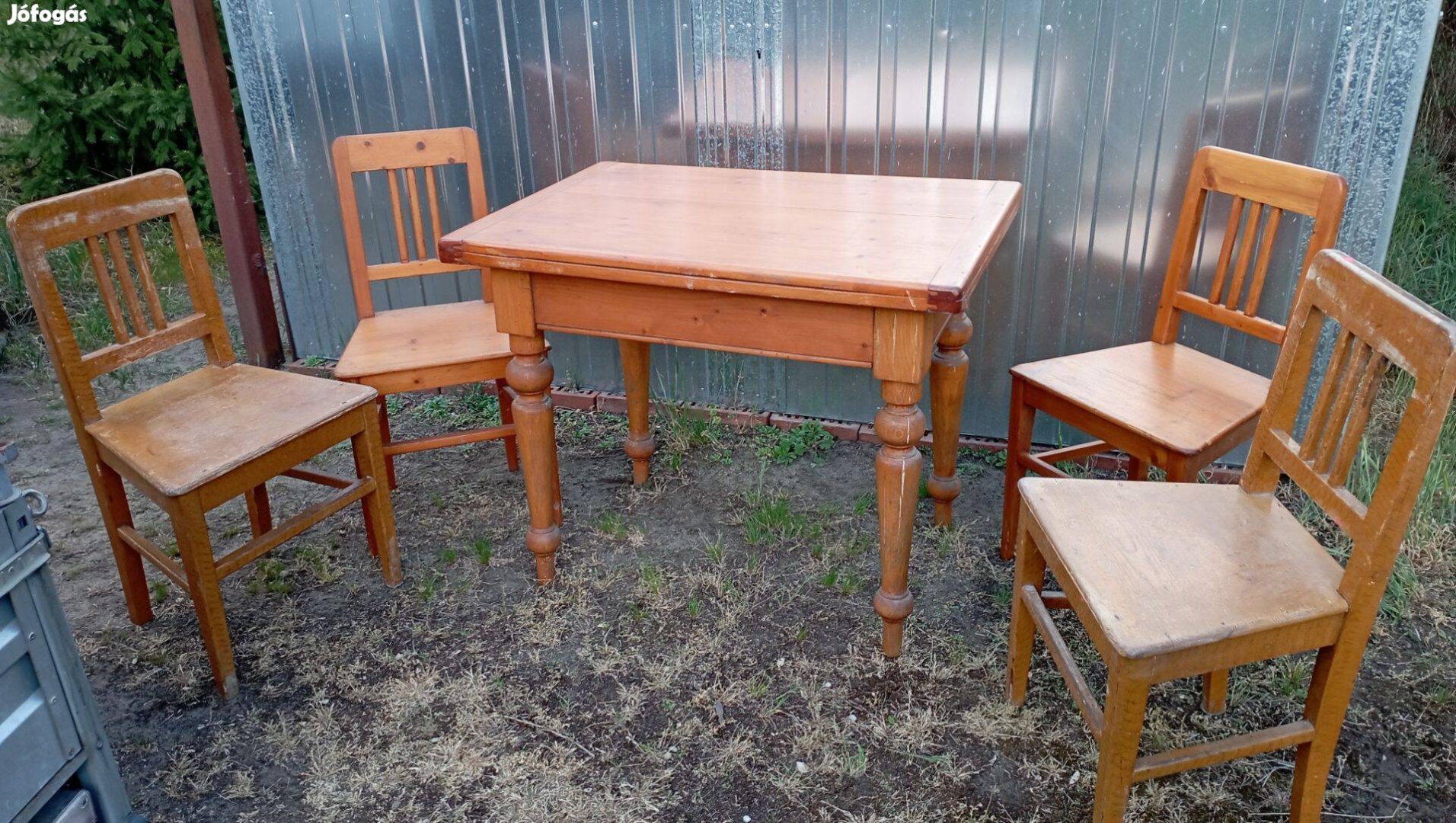Népi bútor - Asztal - szék