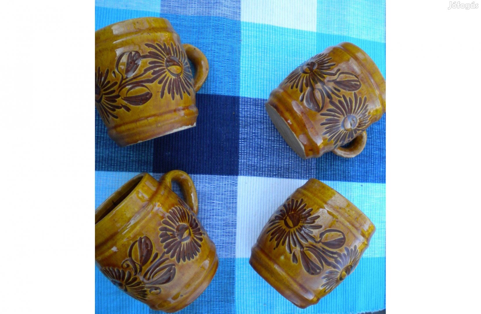 Népi kerámia 4 db bögre