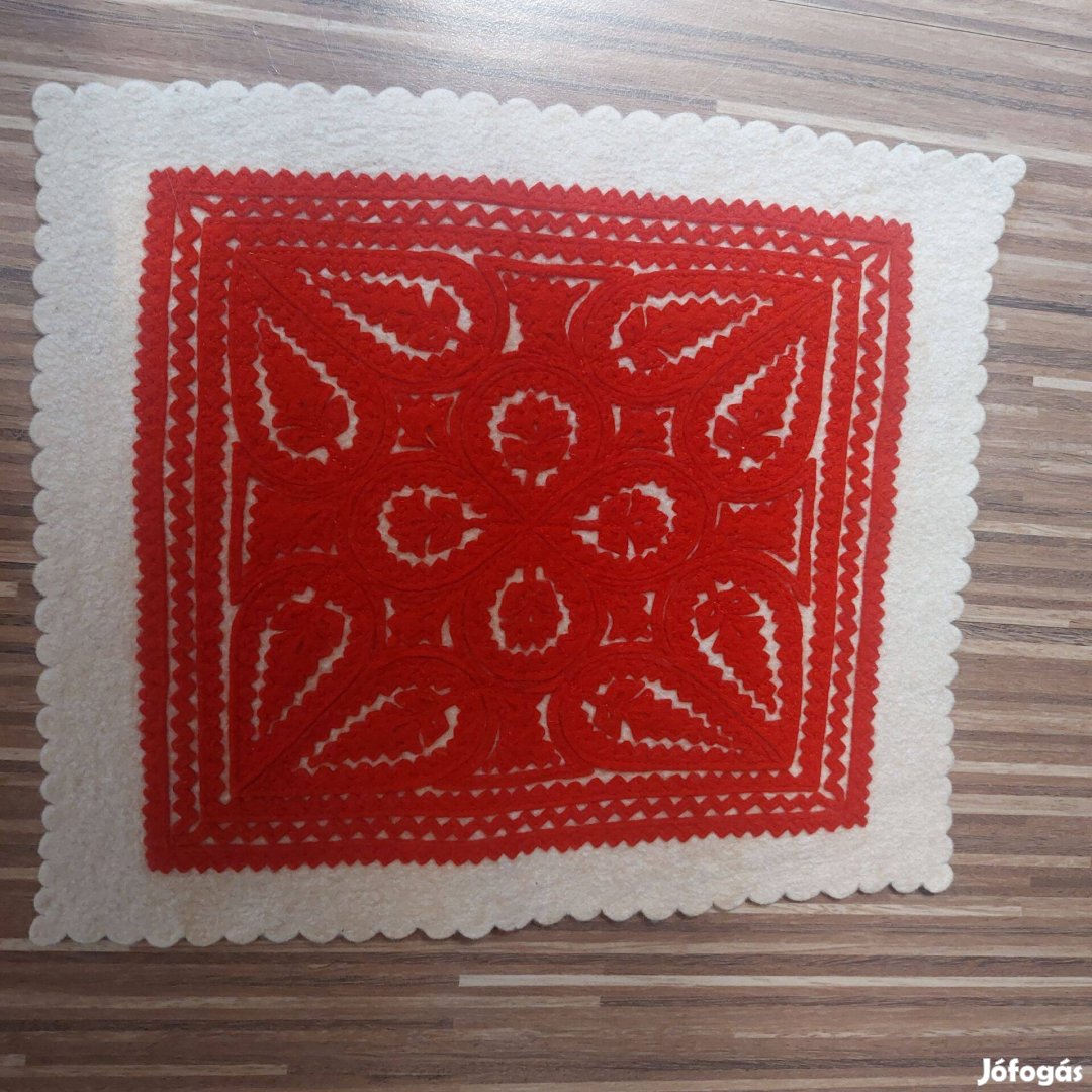 Népi motivumos filc alátétek