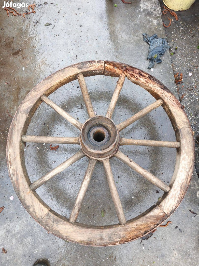 Népi szekér kerék