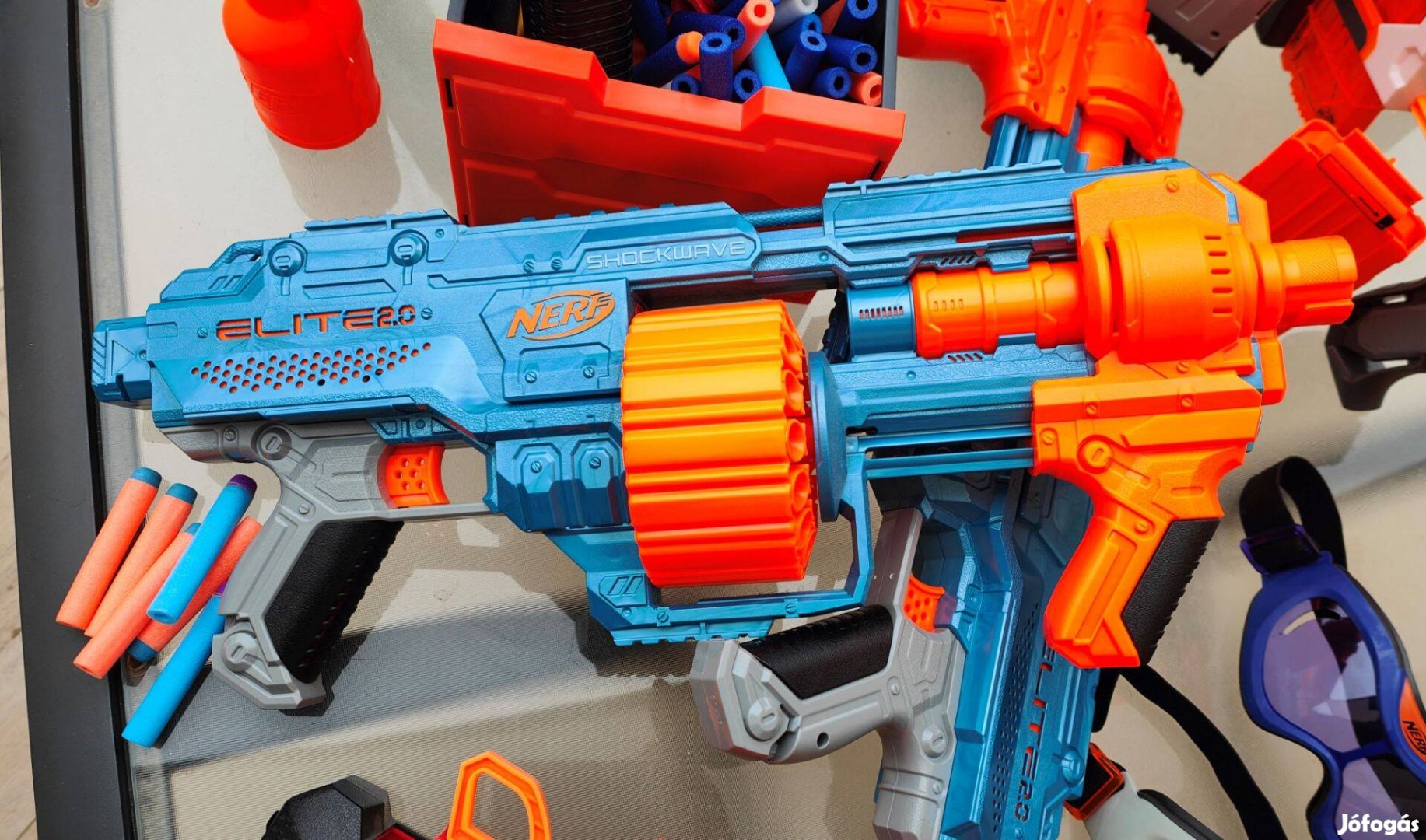 Nerf Elite 2.0 Shockwave dobtár teli lőszerrel