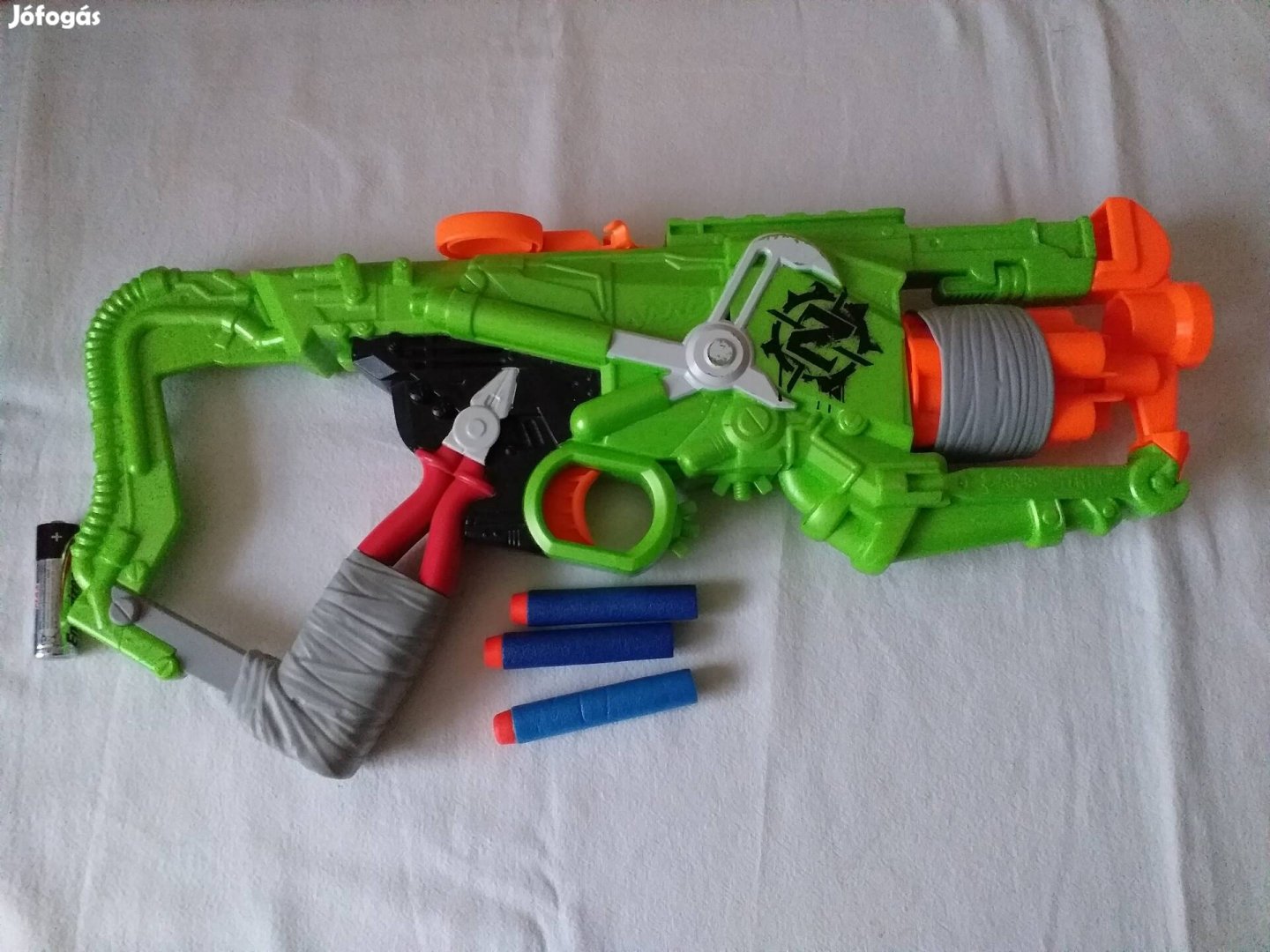 Nerf Zombie Strike: Outbreaker szivacslövő fegyver