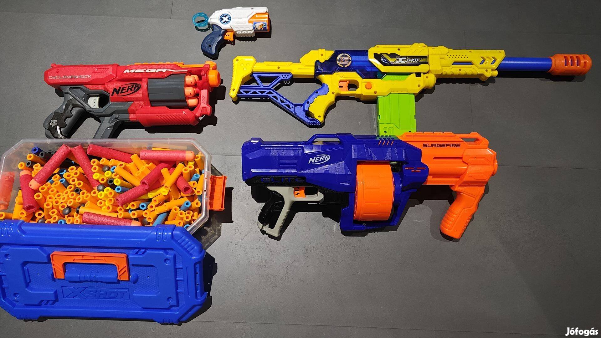 Nerf és X-Shot szivacslövő játék fegyverek rengeteg tölténnyel !!!