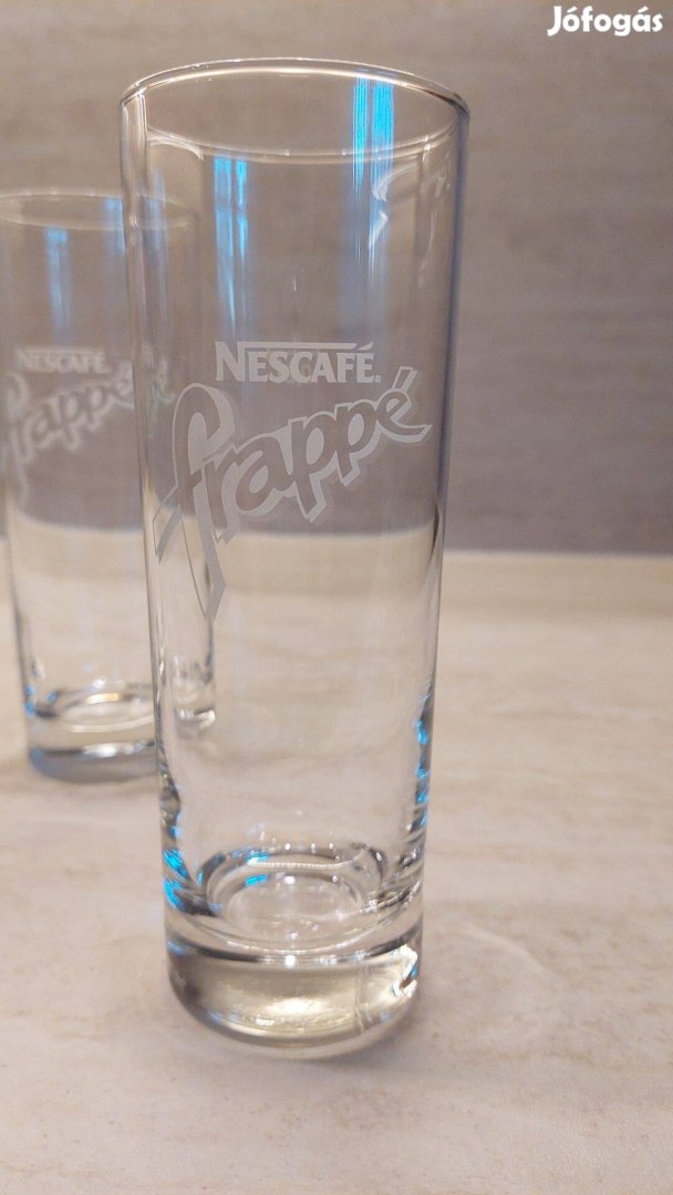 Nescafé frappé pohár