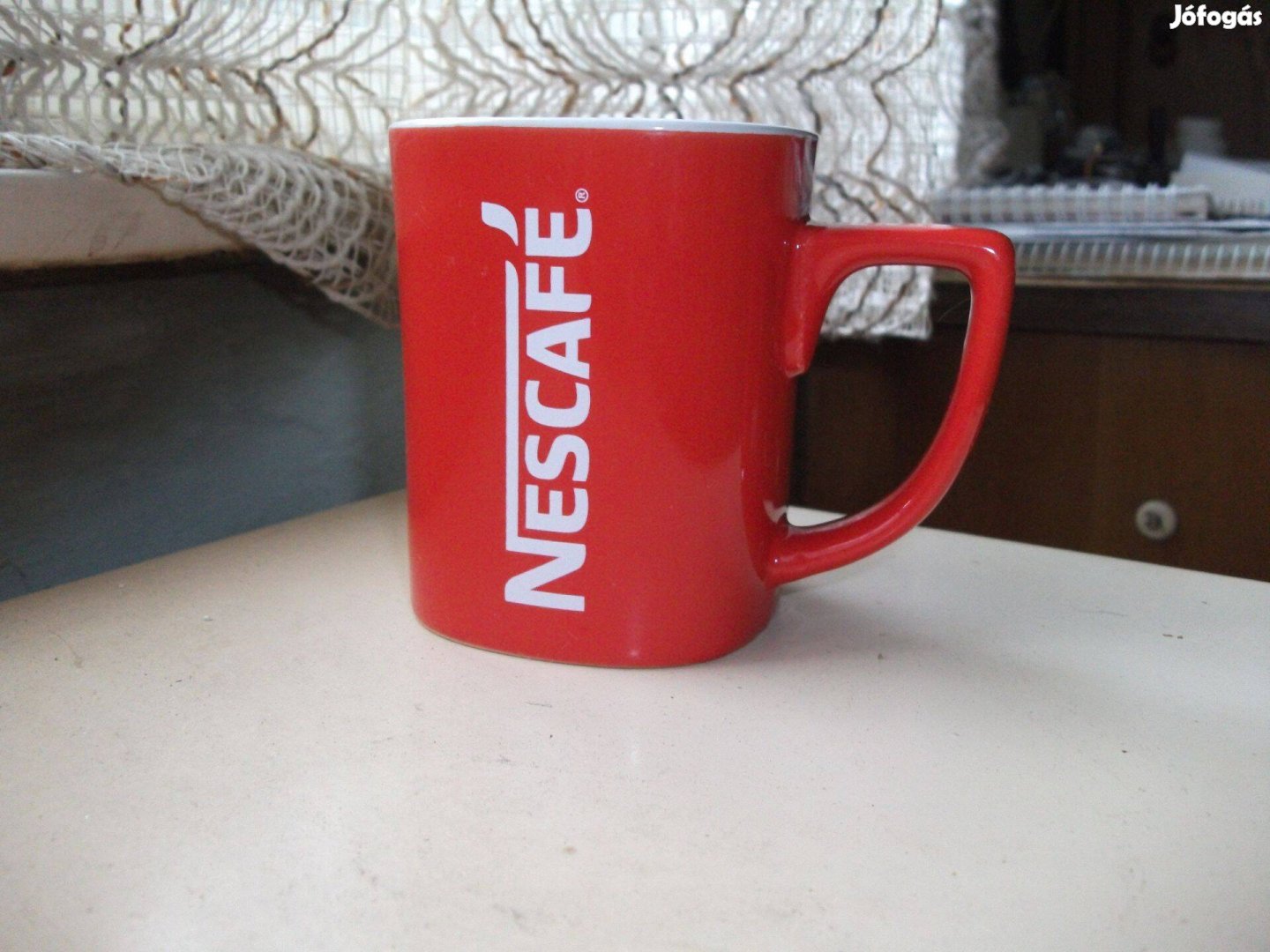 Nescafé porcelán bögre