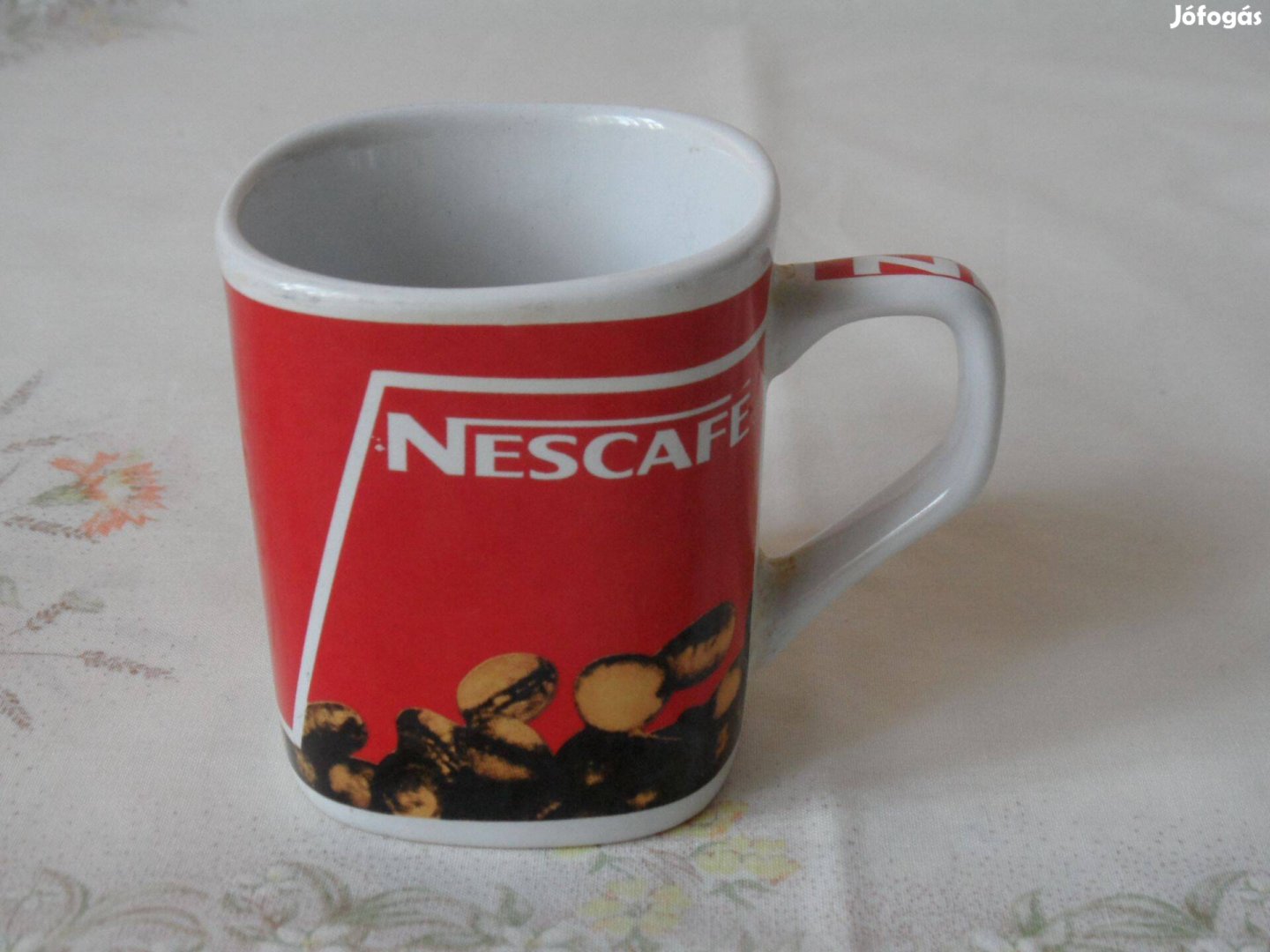 Nescafé porcelán bögre, csésze