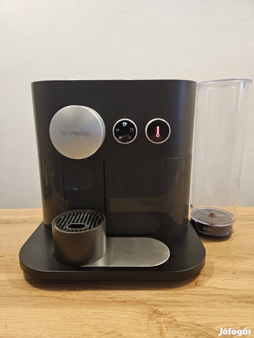 Nespresso expert kapszulás kávéfőző 