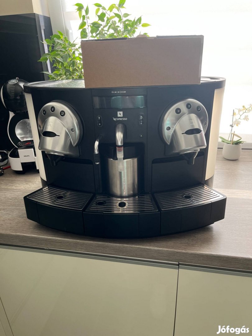 Nespresso gemini CS220