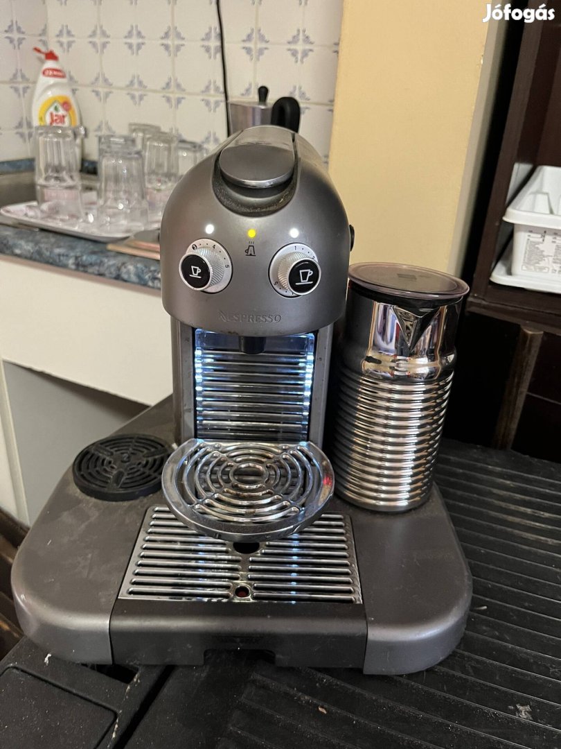 Nespresso kapszulás kávéfőző kávégép kávé habositó