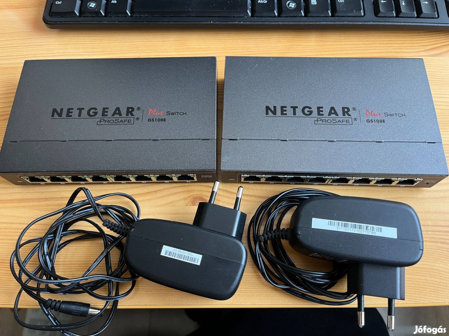 Netgear Prosafe GS108E gigabit switch (8 port) 2 db