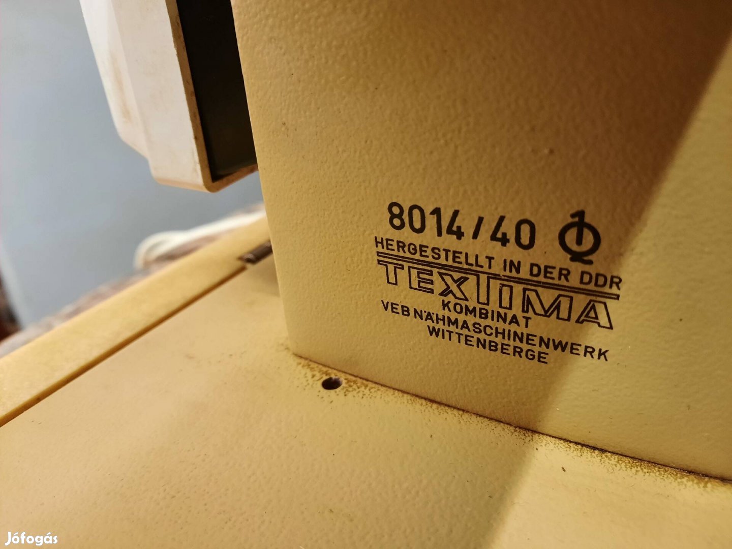 Neumann varrógép dobozában 