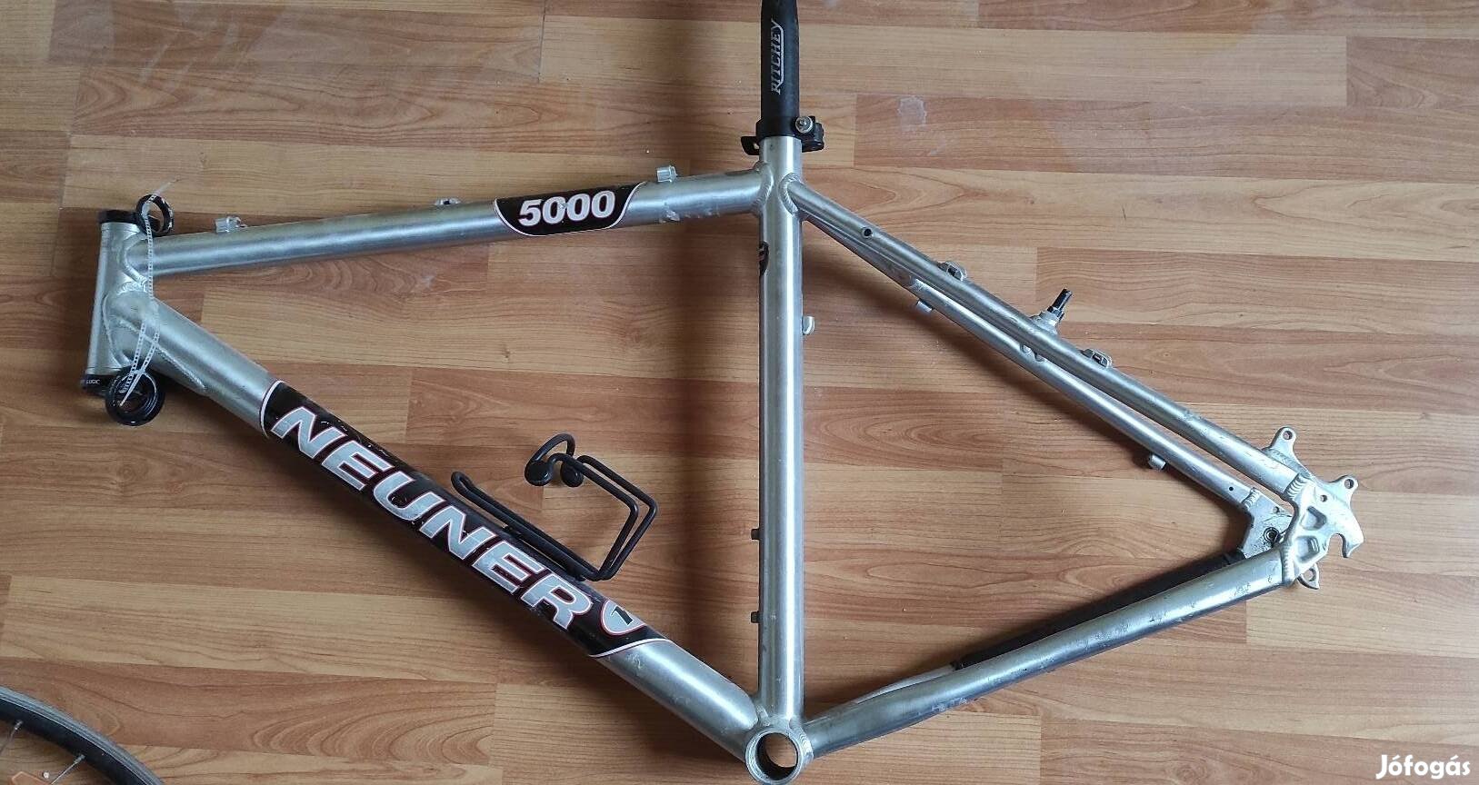 Neuner 5000 26"-os mtb váz+nyeregcső 