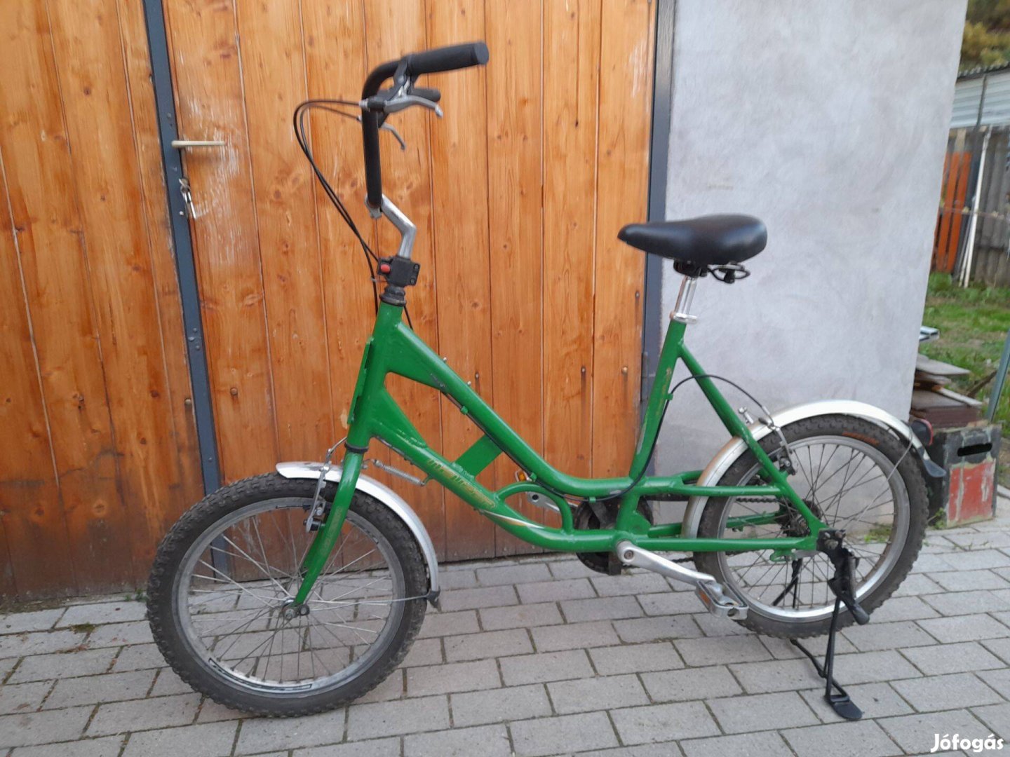 Neuzer 26" és 20" kerékpár