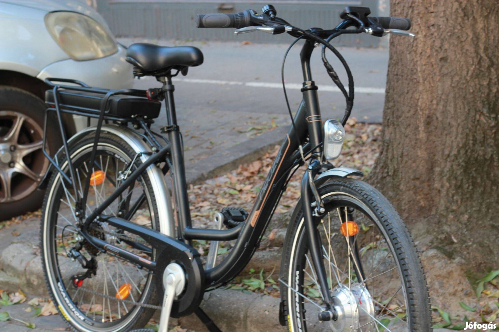 Neuzer E-city Zagon 26-os Újszerű elektromos kerékpár(45cm Alu)